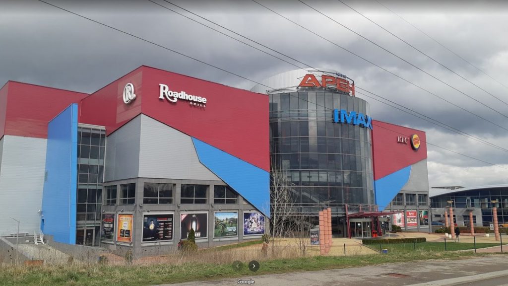 Arena Cinema: West