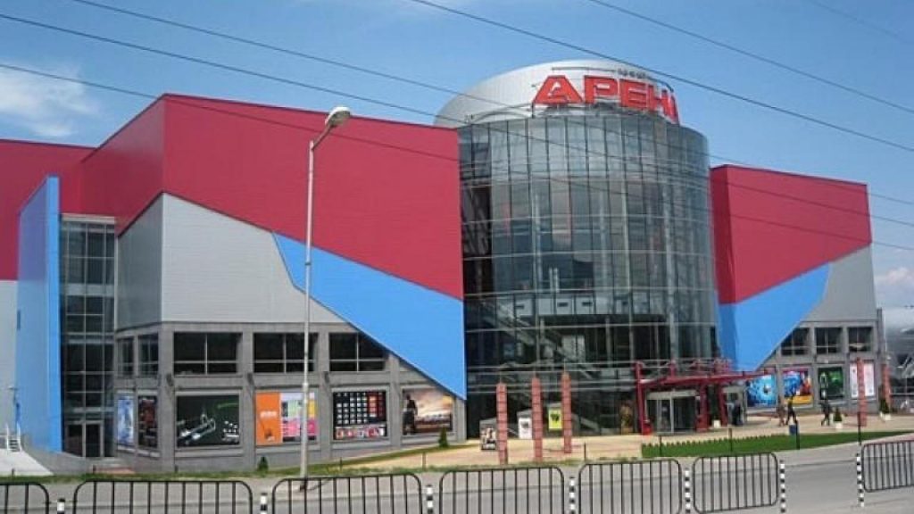 Arena Cinema: West